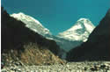 walk towrads mera peak, bank of the Tnagnak  river valley